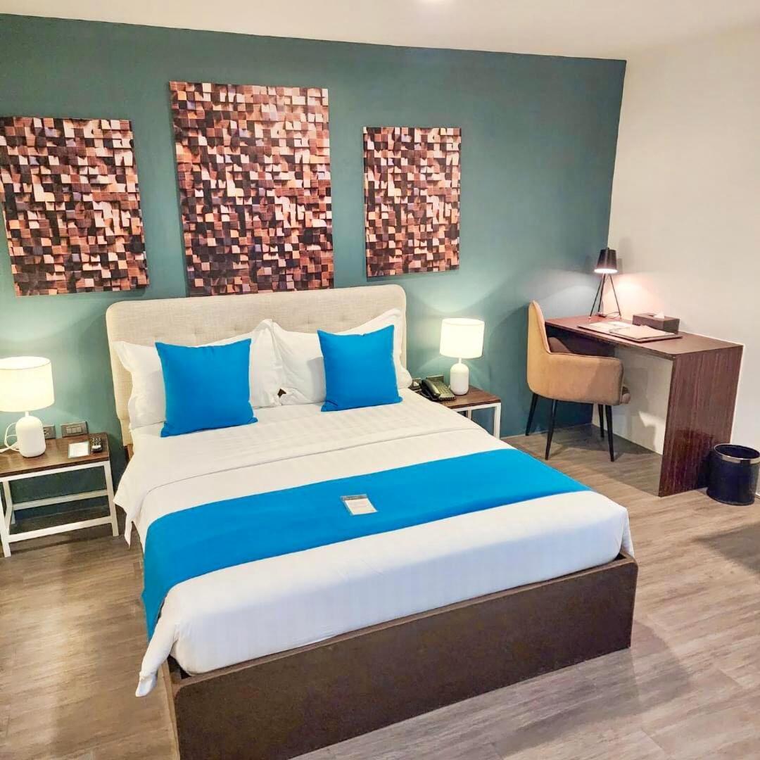 Fynn Boutique Hotel Bacoor Exterior photo