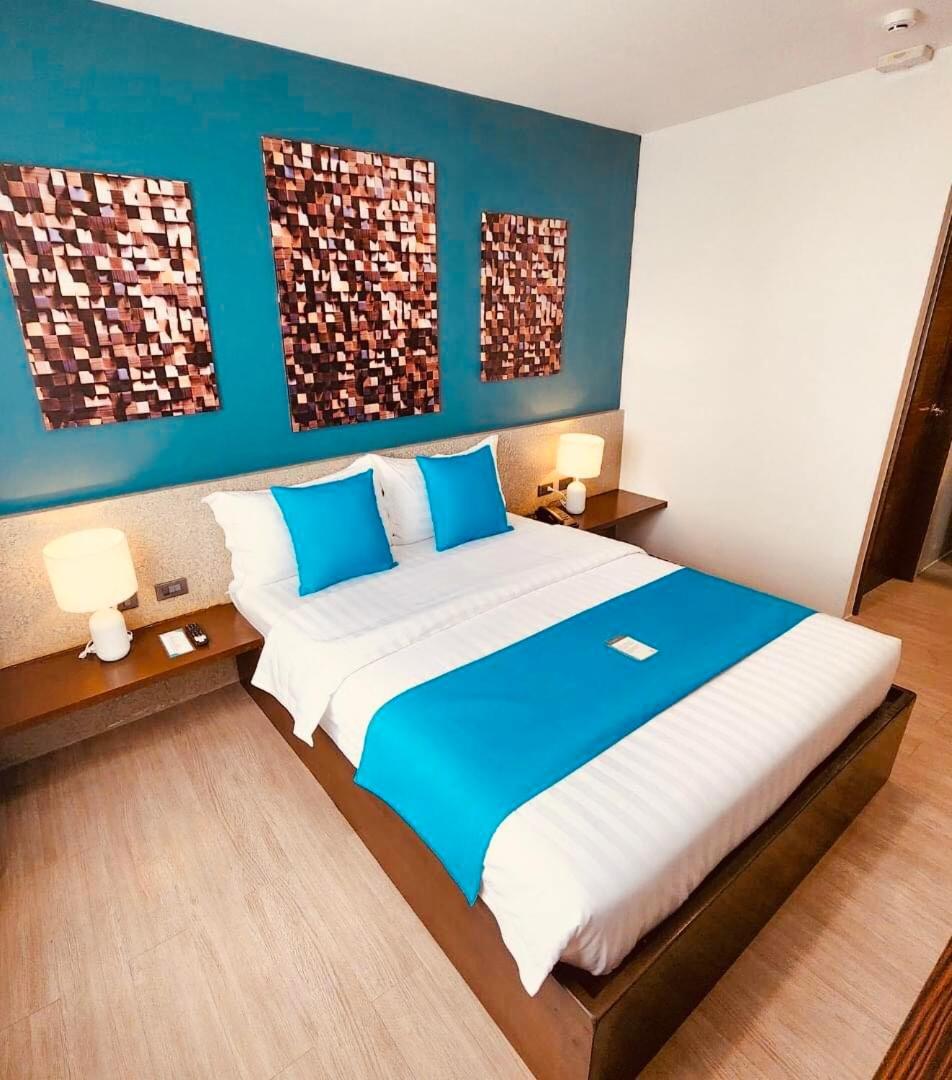 Fynn Boutique Hotel Bacoor Exterior photo