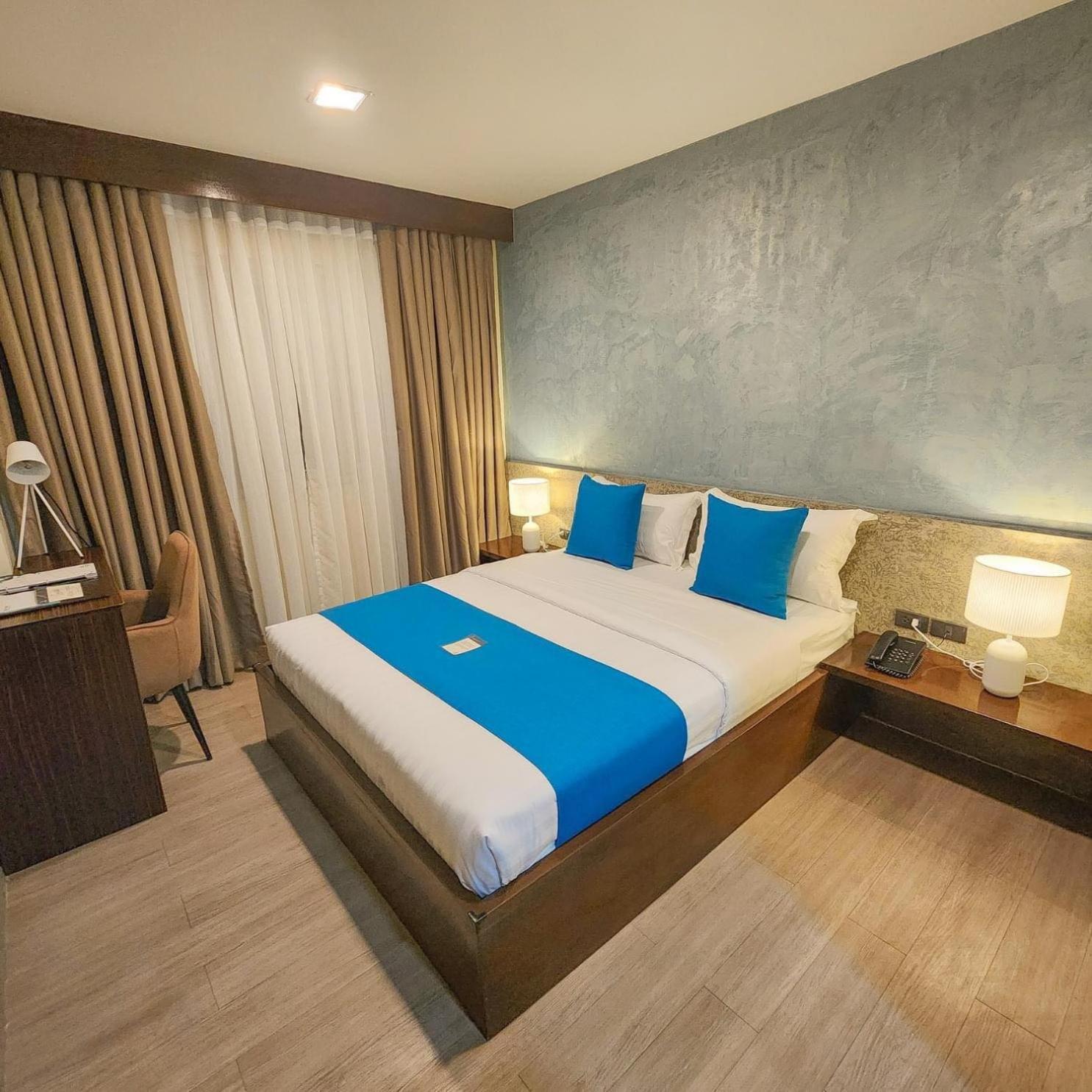 Fynn Boutique Hotel Bacoor Exterior photo